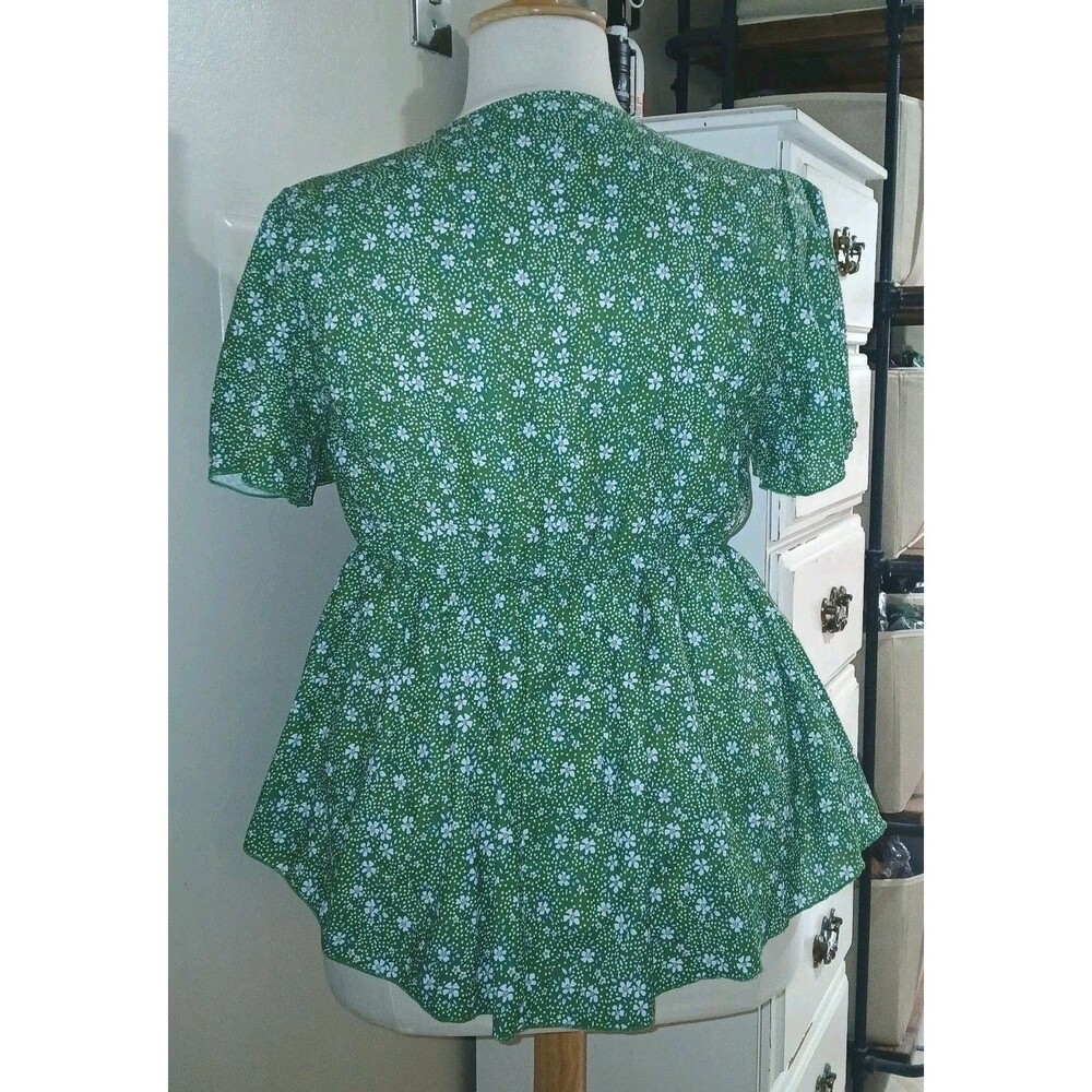 Bloomchic Women 16 Cottagecore Empire Waist V-Neck Floral Flare Sleeve Green Top - Picture 4 of 10